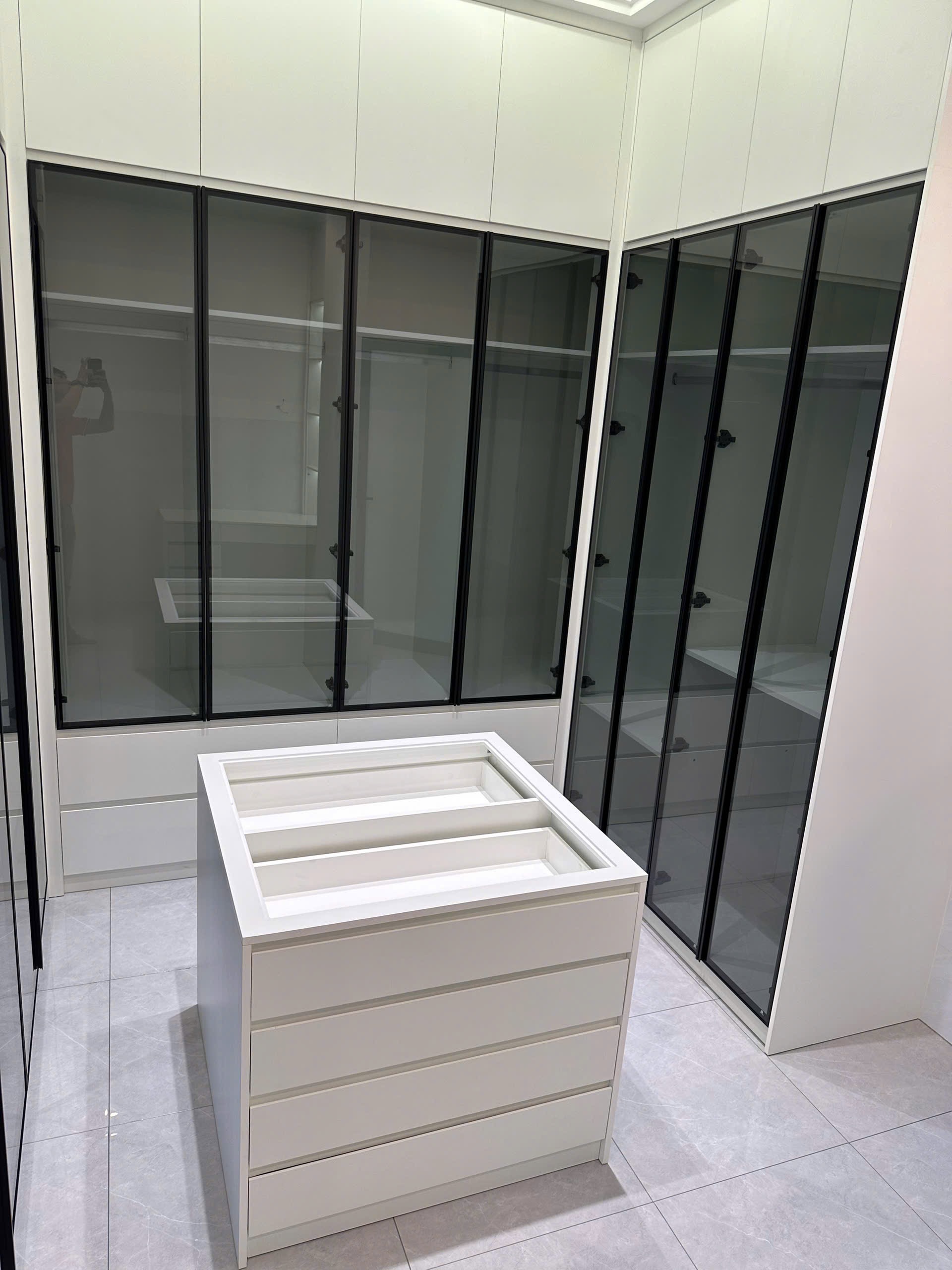 Hệ tủ v&agrave; khu vực lưu trữ nh&agrave; ở C&aacute;i R&abreve;ng
