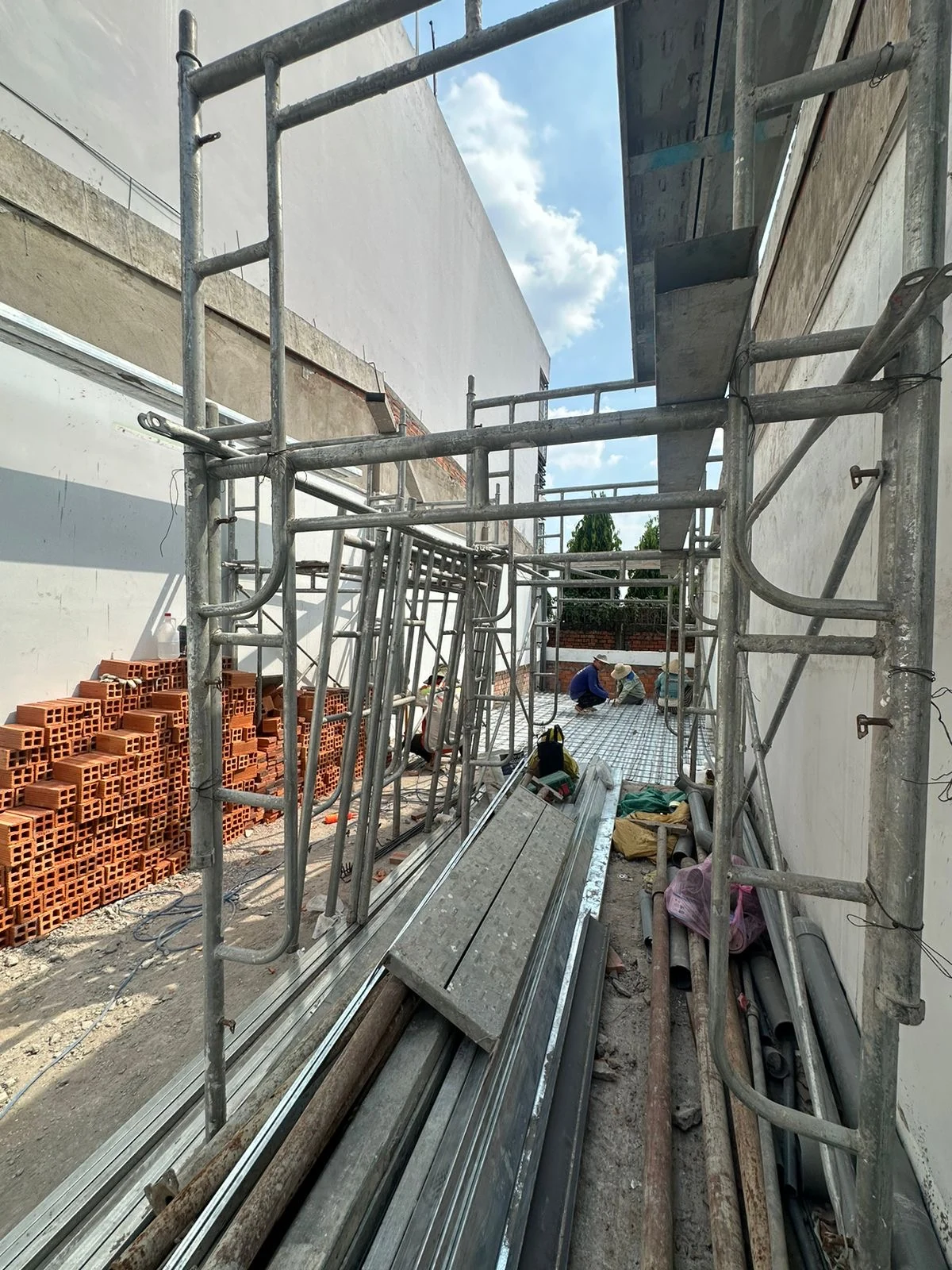 C&ocirc;ng trường trong giai &dstrok;oạn thi c&ocirc;ng trước ho&agrave;n thiện.
